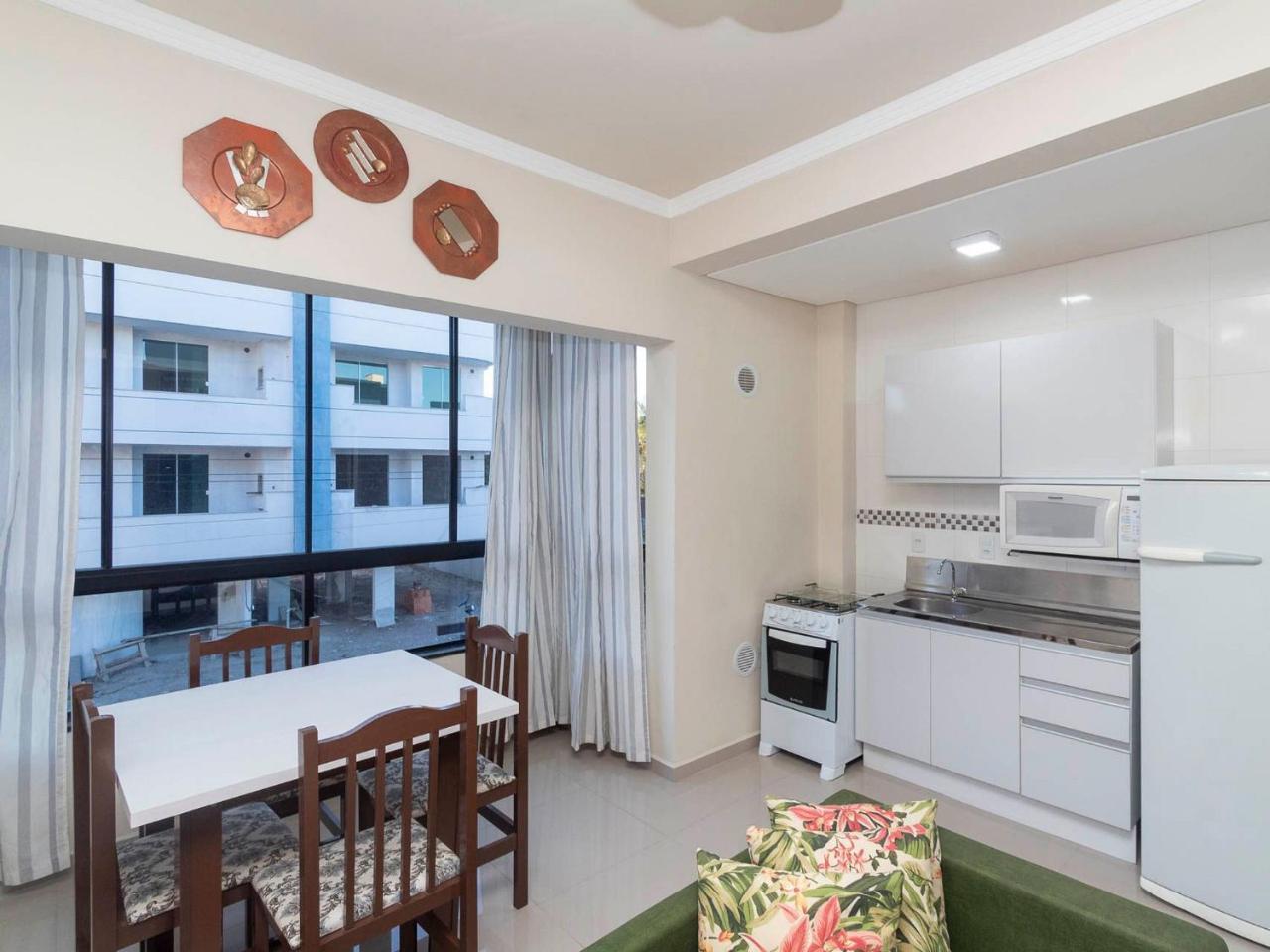 Apartamento Economico Para 4 Pessoas Em Бомбиньяс Экстерьер фото